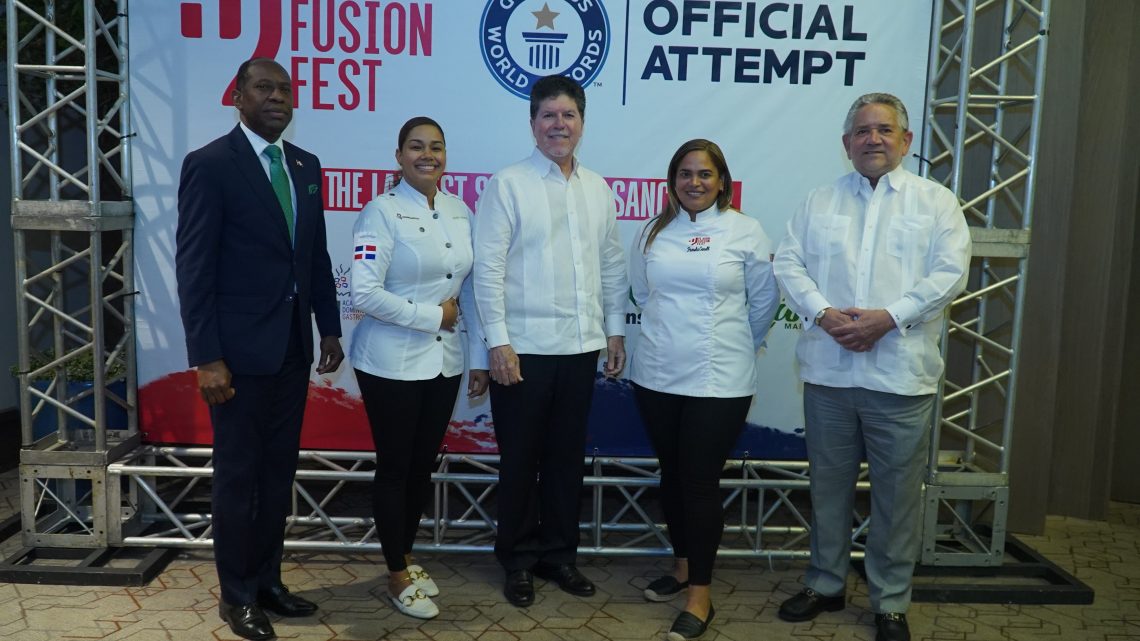 Chefs dominicanos buscarán batir un nuevo Récord Guinness con el sancocho servido más grande del mundo